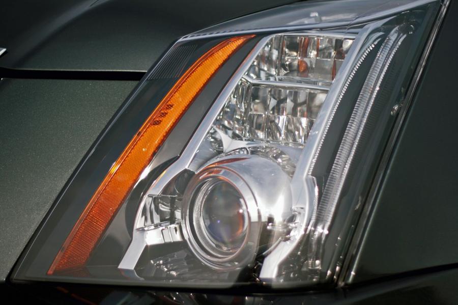  Cadillac CTS-V Coupe 2010 года  (фото 138 из 315)